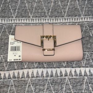 Michael Kors Penelope Clutch NWT $258 Retail